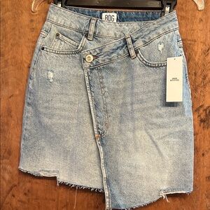 BDG Skirt NWT